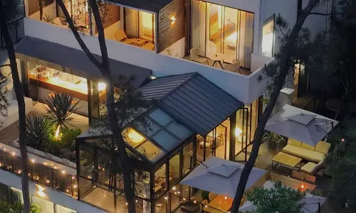 REVE HOUSE