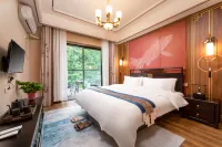 Orchid in a secluded valley (Zhongling cableway store Hotels near Zhongtianmen Square