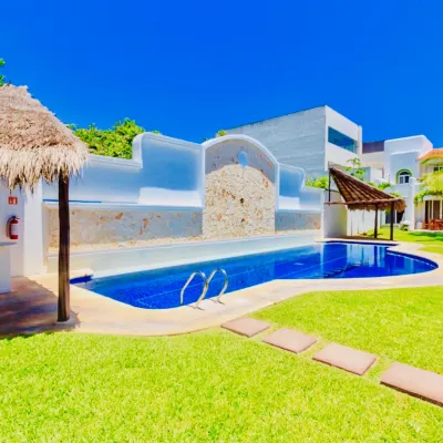 Dolce Vita Caribe Villas Các khách sạn gần Trung tâm mua sắm Plaza Playacar