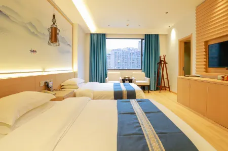 Jingran JR Hotel (Xiushui Liansheng Plaza) Отели рядом с достопримечательностью «Xiushui Ningzhou Ancient City»