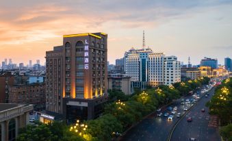 Lavande Hotel (Nanchang Bayi Square)