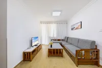 Daddy's Holiday Apartment (Diamond Beach Store in Naxiang Seaview District)
