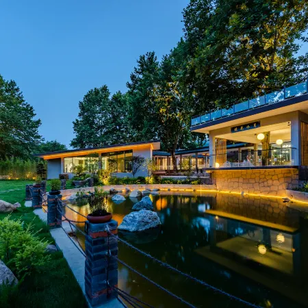 Floral Hotel· Lanting Hotel (Chaohuyuan Scenic Spot Store in bathing pool Hot Spring Resort)