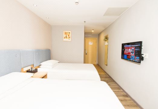 홈인 호텔 화챠오청