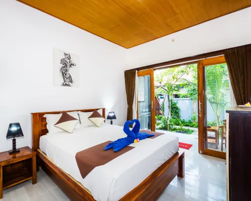 نوسا باجوس هوم ستاي Hotels near تاماريند بيتش