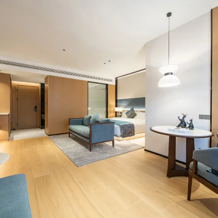 Zhijin Qiandong Hotel (Yudong Star)