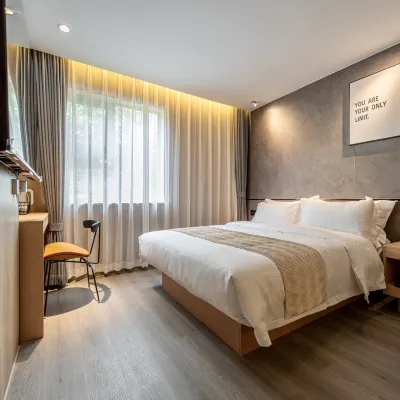 One Forest Hotel (Shanghai Jiaotong University Yan'an West Road Subway Station) Các khách sạn gần Trường Ninh