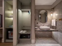 Mercure Shanghai Hongqiao SOHO Hotels near Beixinjing Station