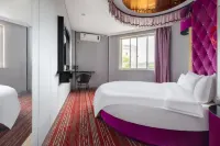 Yibai Hotel (Shanghai Waigaoqiao Gangcheng Road Subway Station Branch) Hotels near Panbang Fruit (Gaoqiao Shop)