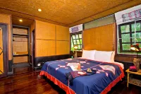 Hmong Hilltribe Lodge Hotels in Mae Rim