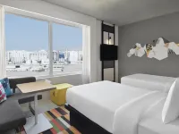 Aloft Muscat Hotels near Muscat Airport