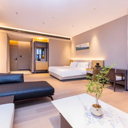 GELI Hotel (Hepu Meirenyu Square)