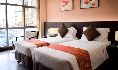 Ramada by Wyndham Manila Central Hotel dekat IEMELIF Cathedral