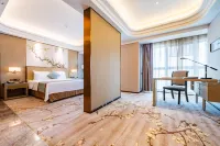 Wuhan Yanyangtian Mong Kok Ramada Hotel Жилые кварталы Северный Ханькоу: отели