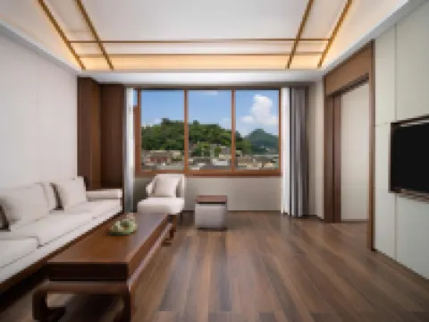 Tongren Zhongnanmen Ancient City·Fengyi Fanju Hotels in Tongren