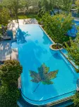 Yu Resort - Pool