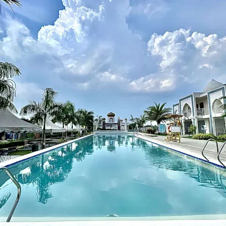 Torres Farm Resort Powered by Cocotel