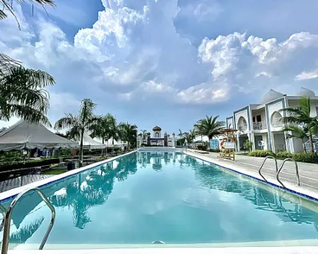 Torres Farm Resort Powered by Cocotel Hotels in Naic