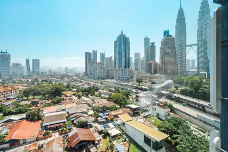 Legasi Kampung Bharu Guesthouse