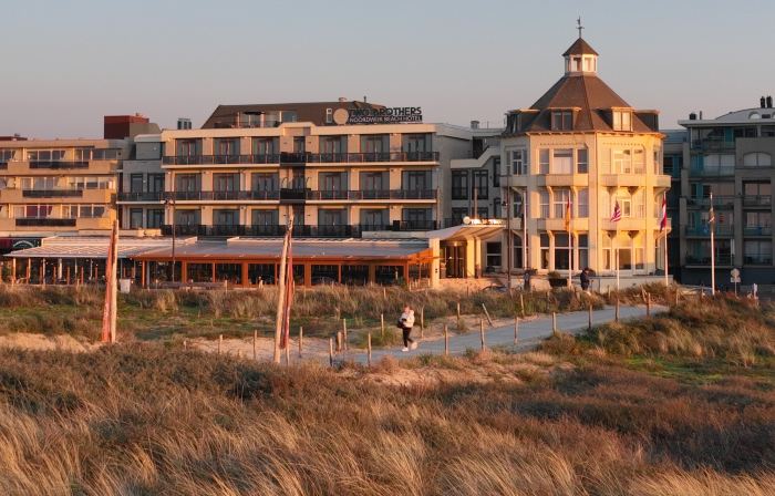 Two Brothers Noordwijk Beach Hotel