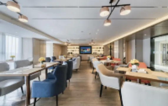 Junman Jiaton Hotel (Changsha Wuyi Square IFS International Financial Center)