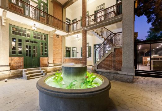 이주 호텔 구랑위 섬