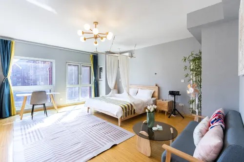 Feinuo Xiyue Apartment (Shuanggang Jinghedao Subway Station)