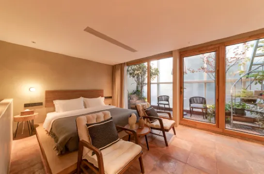 Floral Hotel ·  Yijian Shangshe Hotel (Xi'an Bell Tower South Gate Branch)