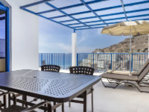 Club Cala Blanca Hotels in Comarca Sur