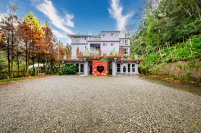 Sun Moon Tong Dance 르웨탄호수 수이서/일월담 수사 부두 상업단지 호텔