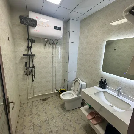 Tianhan Donghe Hotel Hotele w: Powiat Chenggu