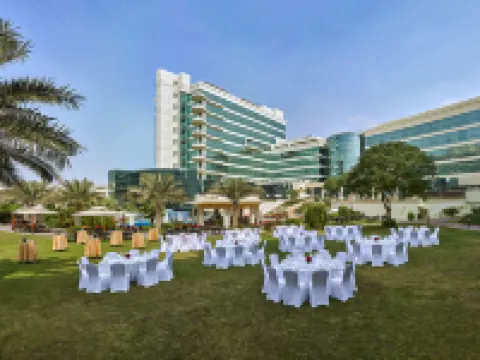 فندق ميلينيوم بمطار دبي Hotels near مطار دبي الدولي