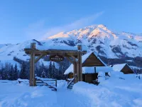 No. 146 Hemuxin Village, Hemu Township, Burjin County, Altay Prefecture Hoteles en Burqin