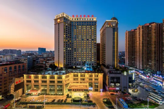 Huihua International Hotel Отели в г. Дунгуань