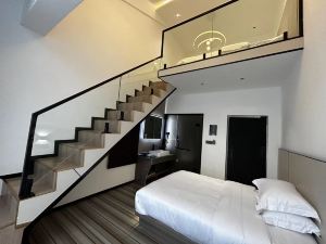 July Xiaozhu Homestay (Libo Xiaoqikong East Gate Branch)