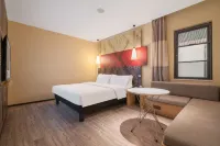 Ibis Hotel (Xiamen Dongdu Ferry Terminal Dongdu Road) Hotels in Xiamen