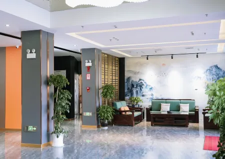 Luotian Yipin Pearl Hotel Отели в г. Лотянь