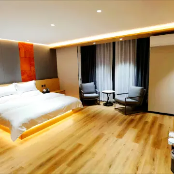 Yijia Hotel