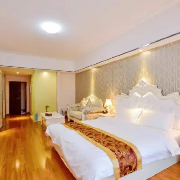 青年陽光公寓（台州萬達店）