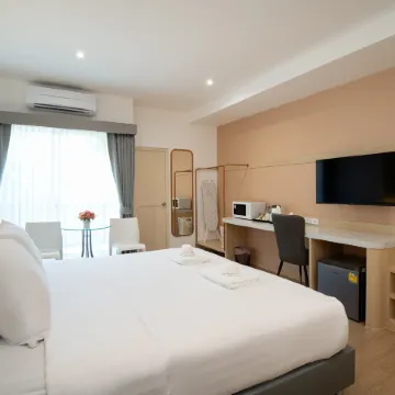 Riski Residence Ngamwongwan