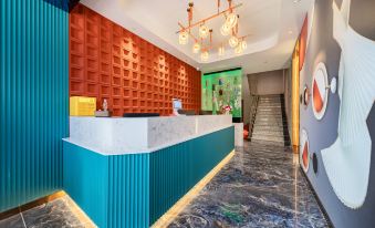 TBL Film & Television Boutique Hotel (Shanghai Weibin Road Subway Station)