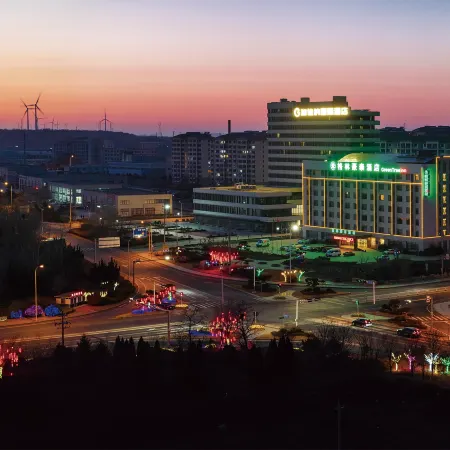 GreenTree (Rongcheng Swan Lake Business Hotel)