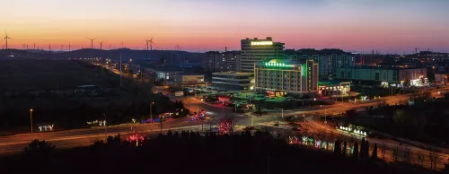 GreenTree (Rongcheng Swan Lake Business Hotel)