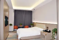 Zhangye Shangjing Intelligent Health Hotel - balcony
