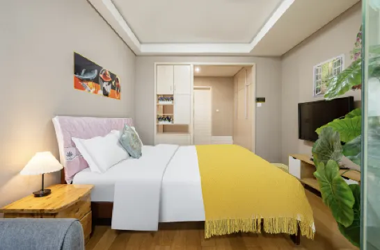 Yue Hakka Riverview Apartment (Chongqing Jiefangbei Hongyadong)