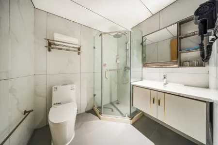 Pai Hotel (Hengdian Wansheng South Street Branch)