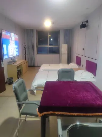 Simon Mido Cinema Hotel Отели рядом с достопримечательностью «Zhu De Commander in Chief Mrs. Xiao Jufang Former Residence»