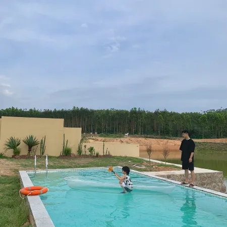 African Holiday Wild Luxury Resort Hotel