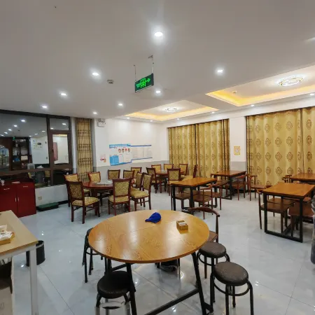 Batang Changduiping Hotel