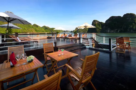 V'Spirit Cruises